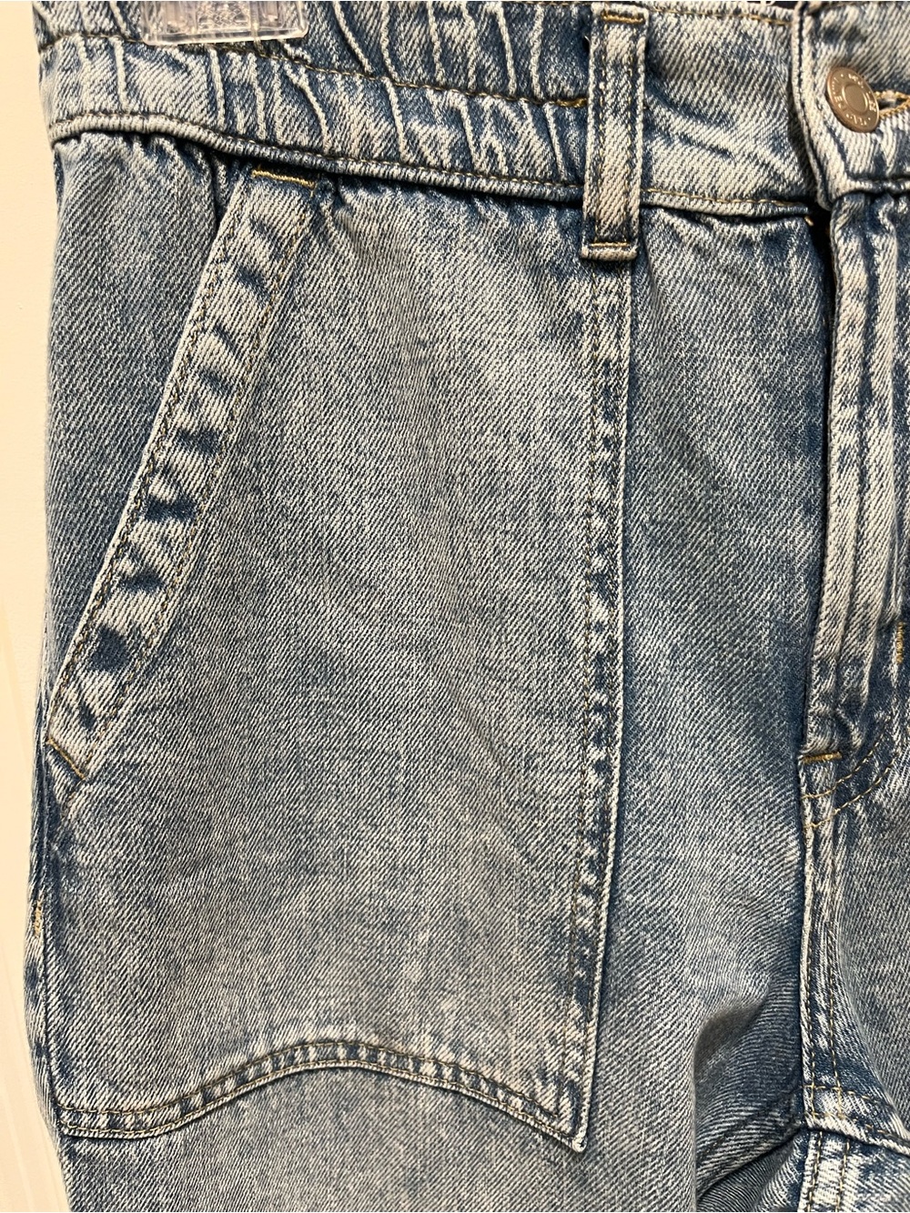 EUC GAP High-Rise Denim Girlfriend Utility Joggers in Medium Wash Size Small - Picture 9 of 16